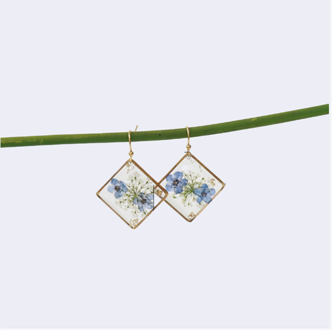 TAOÉ Handmade Real Flower Resin Earrings - Minimalist Elegant Jewelry