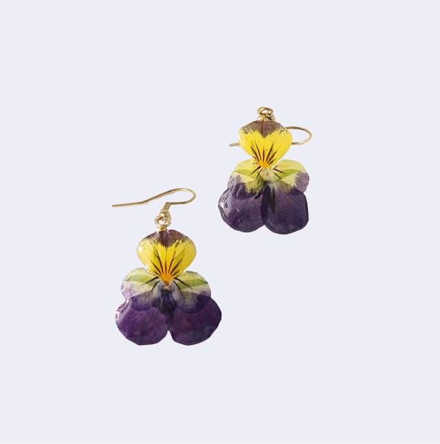 TAOÉ Energy Flower Earrings | Real Hydrangea & Viola | Resin-Preserved Spiritual Jewelry